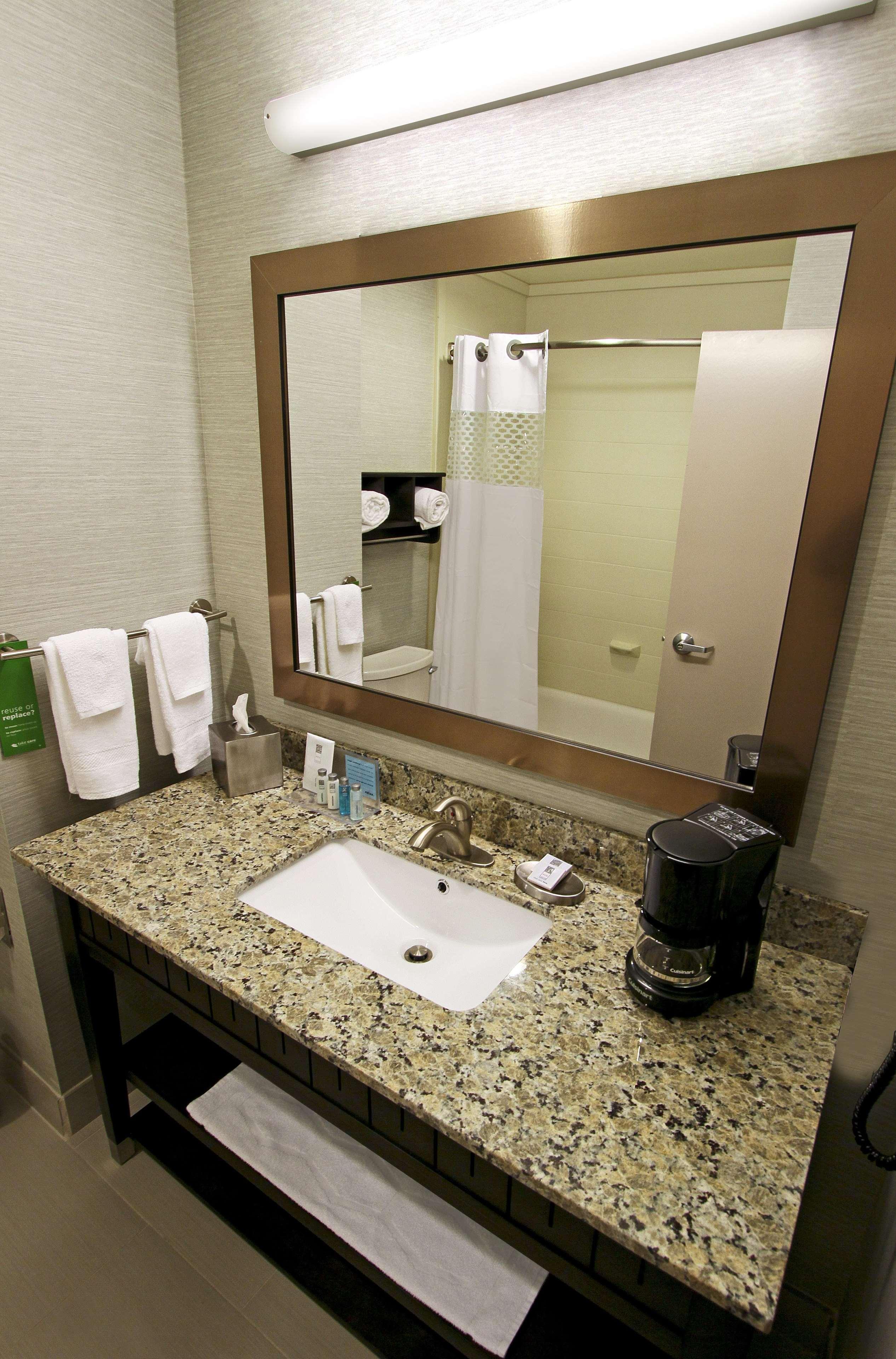 Hampton Inn & Suites Winnie Cameră foto